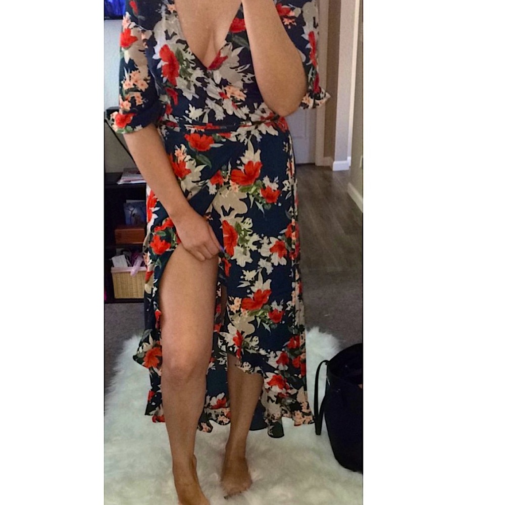 VICI NWT - Floral Maxi Wrap Dress